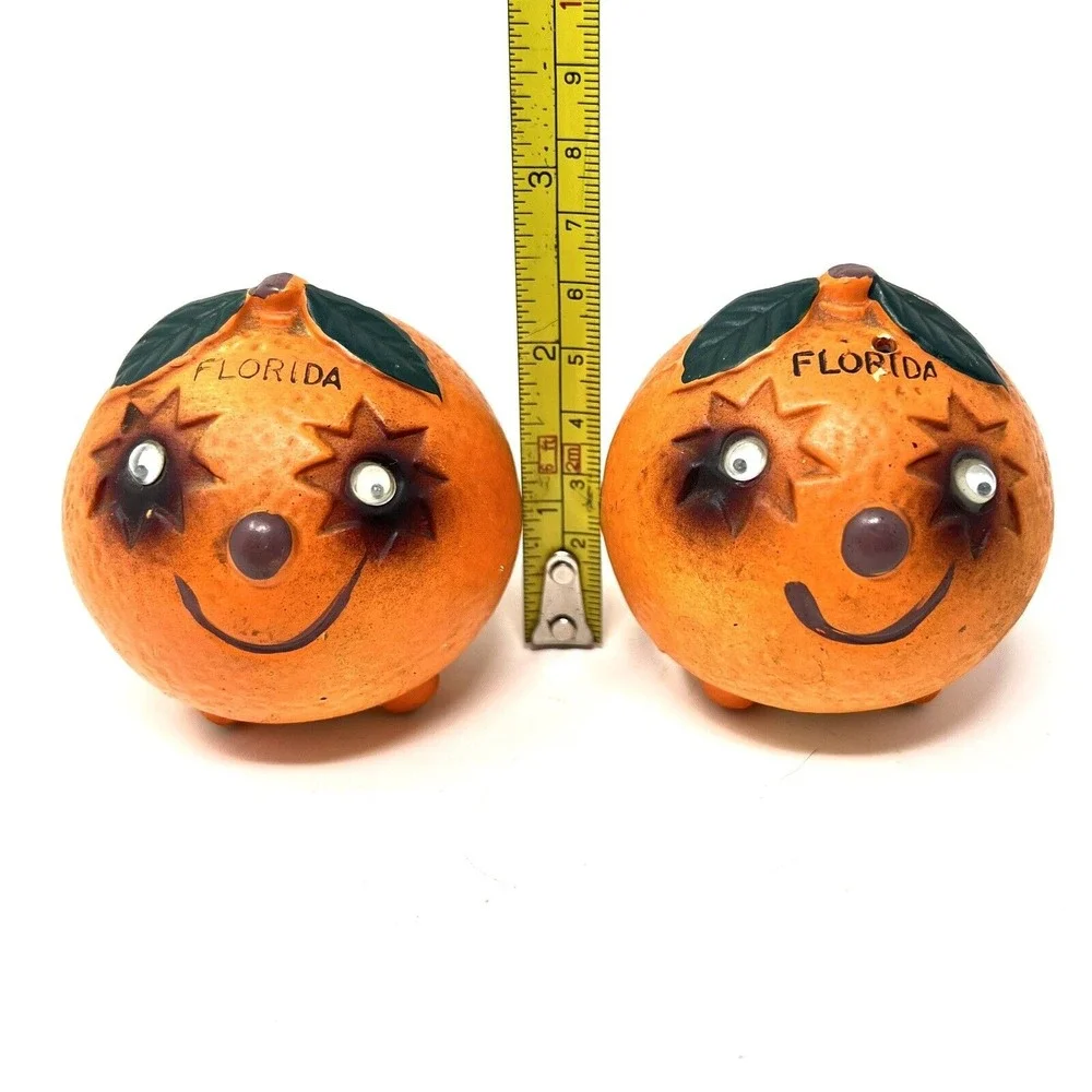 Vintage Anthropomorphic Chalkware Salt & Pepper‎ Shaker Set Florida Oranges